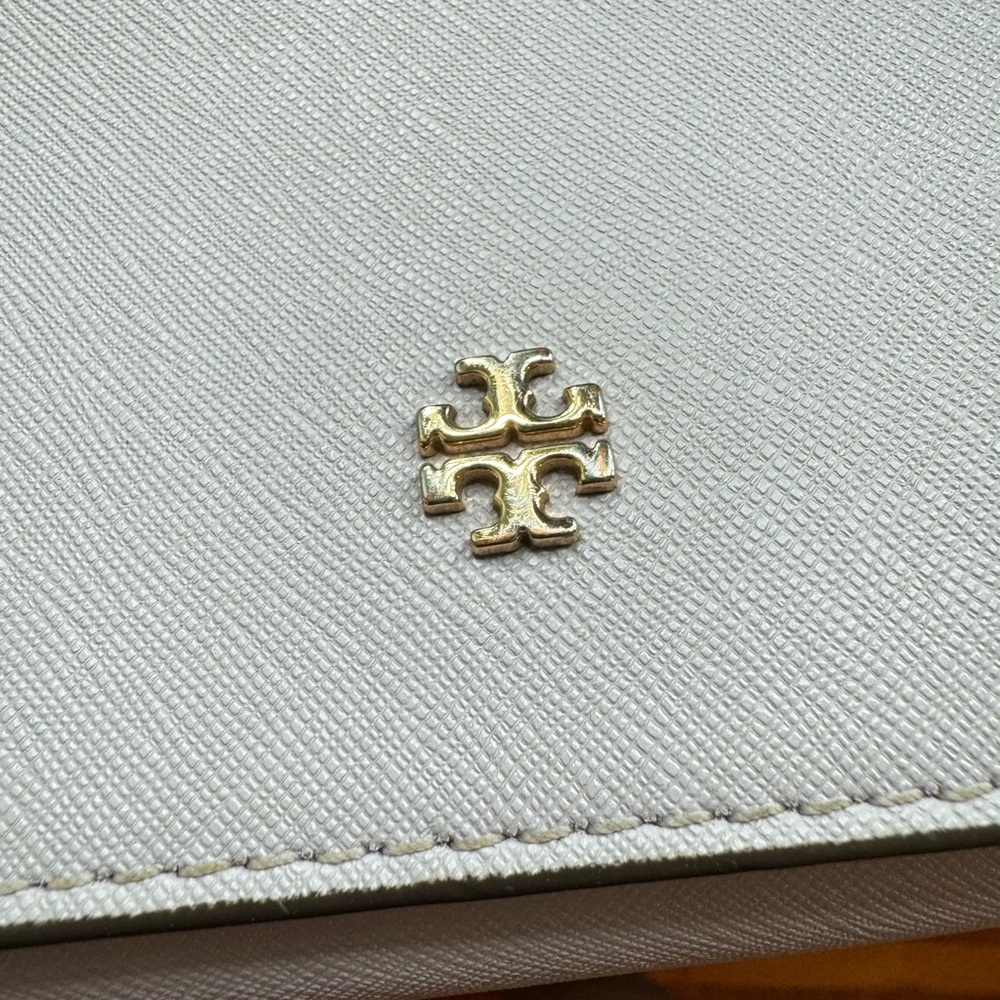 Tory Burch Lilac Crossbody Purse GUC - Picture 3 of 7